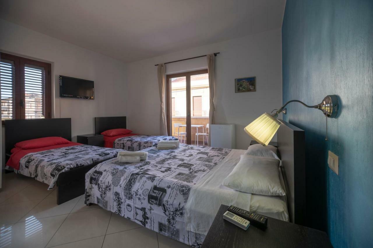 Sun And Beach Catona Di Reggio Calabria Екстер'єр фото